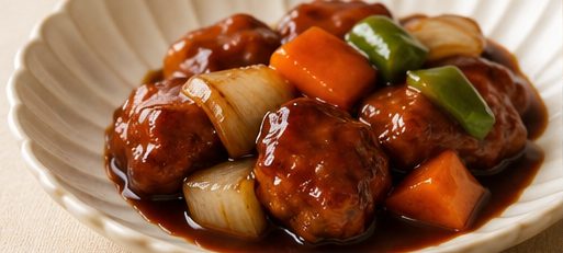 レンジで簡単。黒酢酢豚。冷凍なのに、お肉が固くなりすぎず、
黒酢のコクもしっかり感じられました。