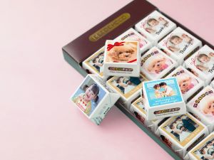 自分で選んだ写真やデザインを使ってオリジナルのチロルチョコを作れるサービス　イメージ画像